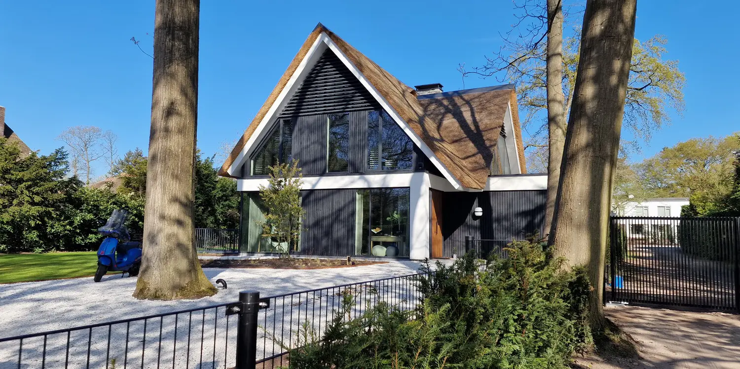 Volledige onderkeldering geeft extra woonprogramma zonder groter bovengronds volume