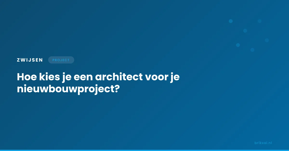 Architect en opdrachtgever bespreken nieuwbouwontwerp aan tafel met plattegronden en maquette