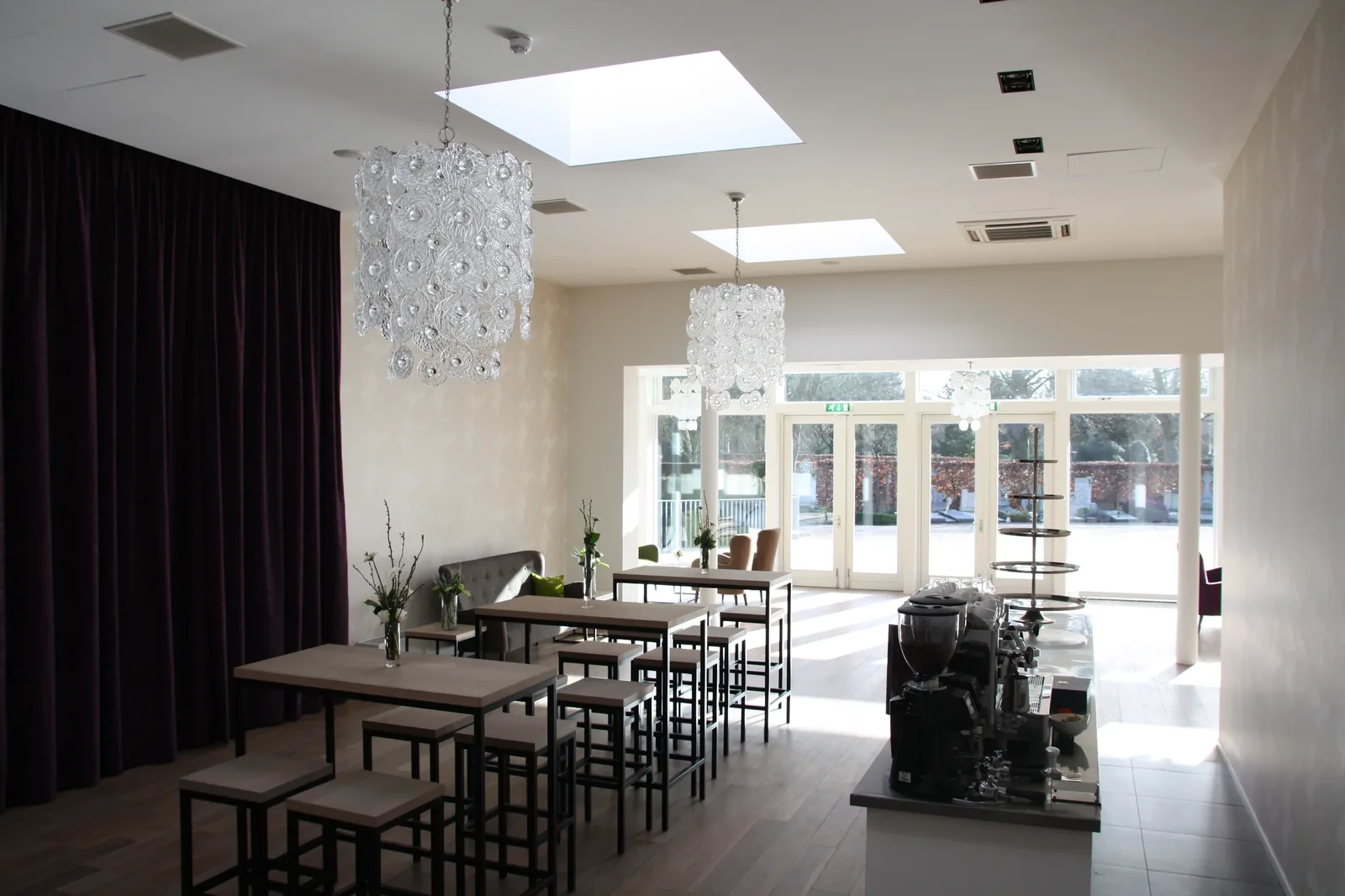 Verbouw begraafplaatsgebouw Buitenveldert met verbeterde routing en ontvangst